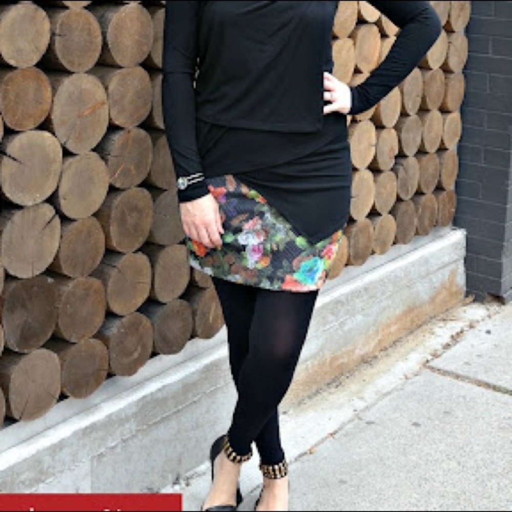 Flower Explosion Skirt by Caméléon, Made in Canada, Mini Pencil Style, Floral - Picture 7 of 10